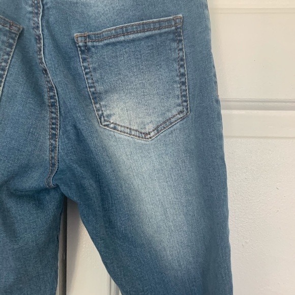 Medium Wash Jeans - Picture 5 of 9